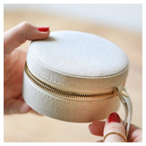 Round Jewellery Case in Natural Linen