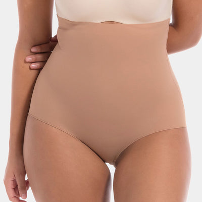 MAGIC BODYFASHION Maxi Sexy Hi-Brief in Latte